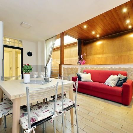 Vatican Flat Spacious Cozy With Court ローマ エクステリア 写真