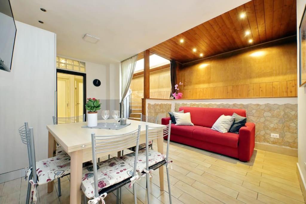 Vatican Flat Spacious Cozy With Court ローマ エクステリア 写真