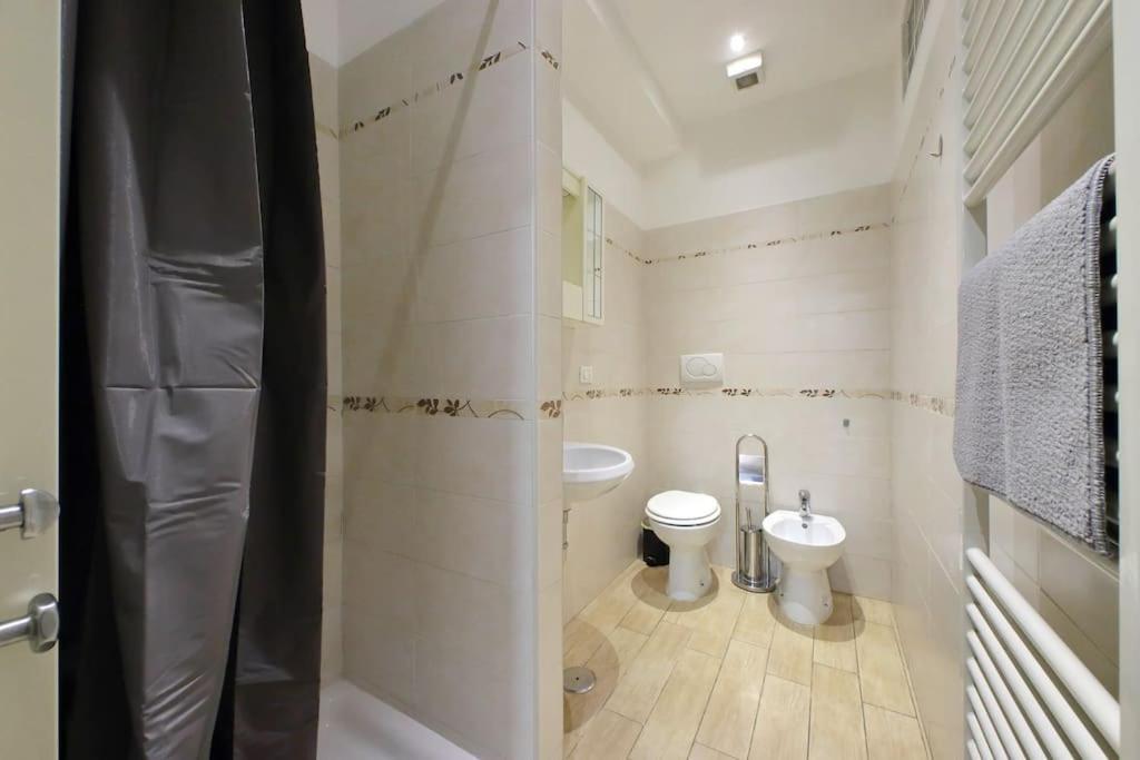 Vatican Flat Spacious Cozy With Court ローマ エクステリア 写真
