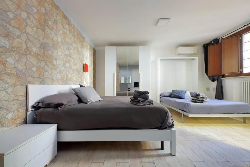 Vatican Flat Spacious Cozy With Court ローマ エクステリア 写真