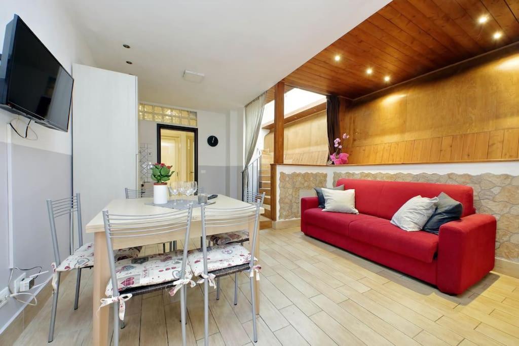 Vatican Flat Spacious Cozy With Court ローマ エクステリア 写真