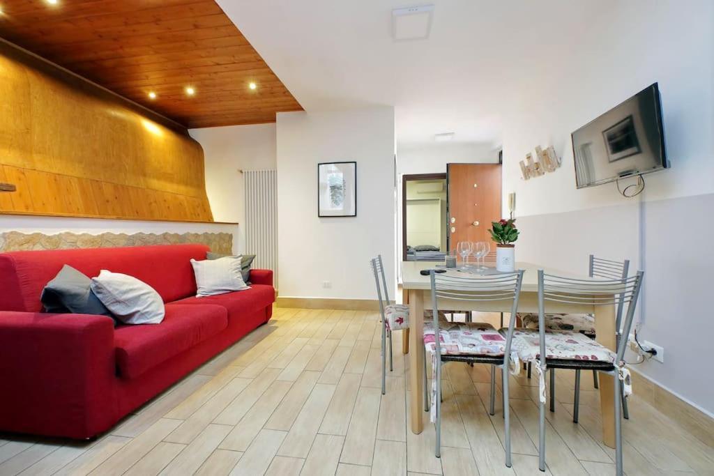 Vatican Flat Spacious Cozy With Court ローマ エクステリア 写真